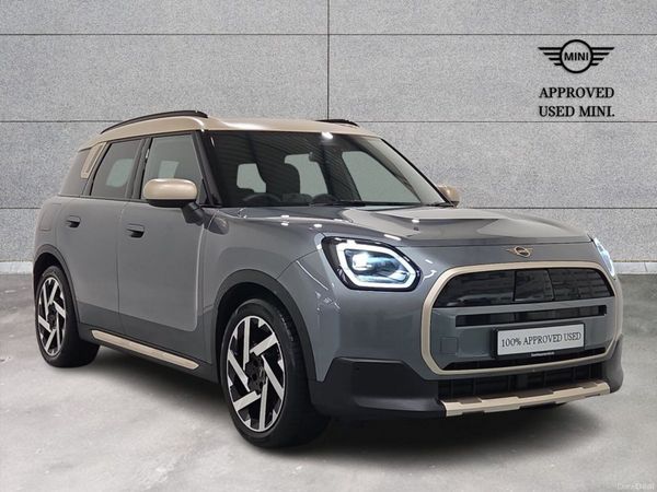 Mini Countryman SUV, Electric, 2024, Green