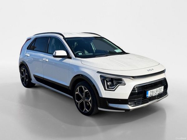 Kia Niro SUV, Petrol Plug-in Hybrid, 2023, White