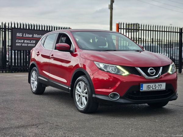 Nissan Qashqai Hatchback, Diesel, 2015, Red