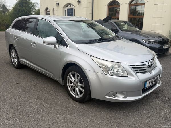 Toyota Avensis Estate, Diesel, 2011, Silver