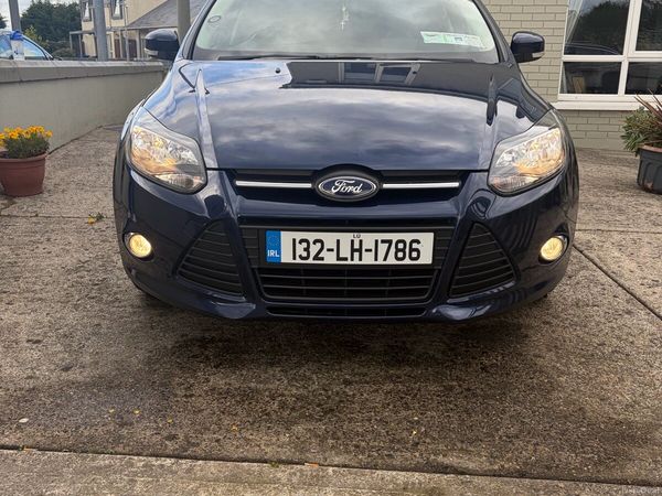 Ford Focus Hatchback, Petrol, 2013, Blue