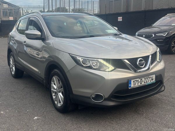 Nissan Qashqai SUV, Petrol, 2017, Grey
