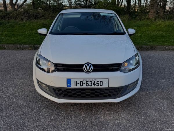 Volkswagen Polo Hatchback, Petrol, 2011, White