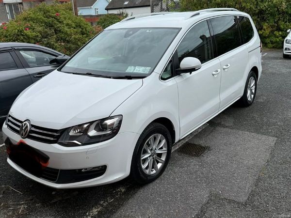Volkswagen Sharan MPV, Petrol, 2017, White