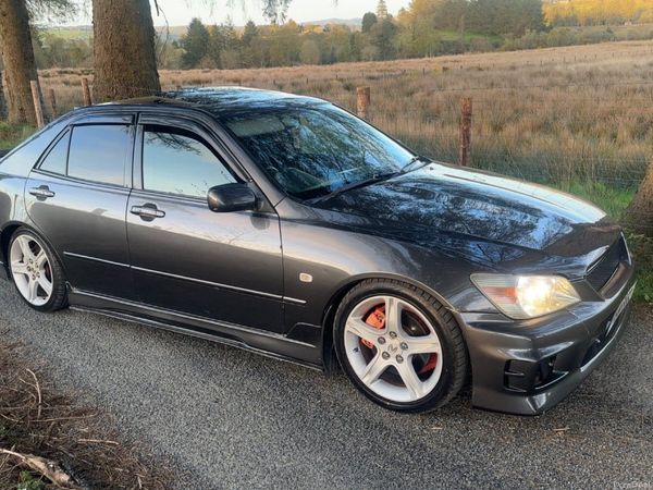 Lexus IS Saloon, Petrol, 2001, Grey