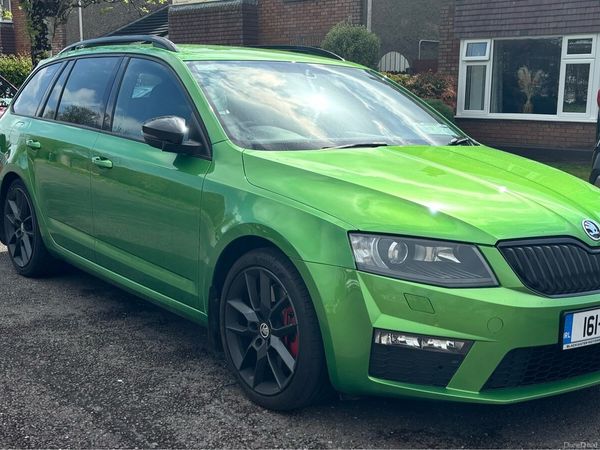 Skoda Octavia Estate, Diesel, 2016, Green