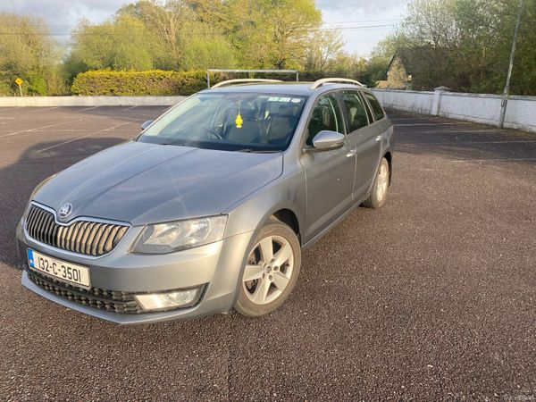 Skoda Octavia Estate, Diesel, 2013, Grey