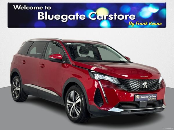 Peugeot 5008 MPV, Diesel, 2021, Red