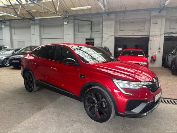 Renault Arkana Hatchback, Petrol, 2022, Red