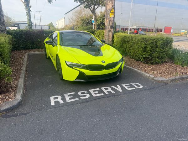 BMW i8 Coupe, Petrol Plug-in Hybrid, 2014, Green