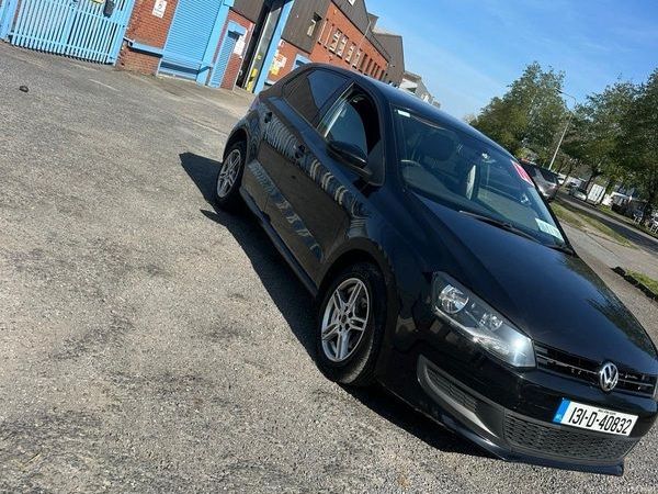 Volkswagen Polo Hatchback, Petrol, 2013, Black