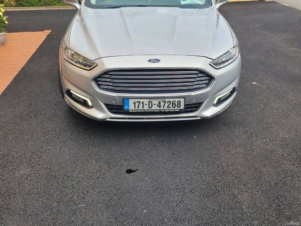 Ford Mondeo Hatchback, Diesel, 2017, Silver