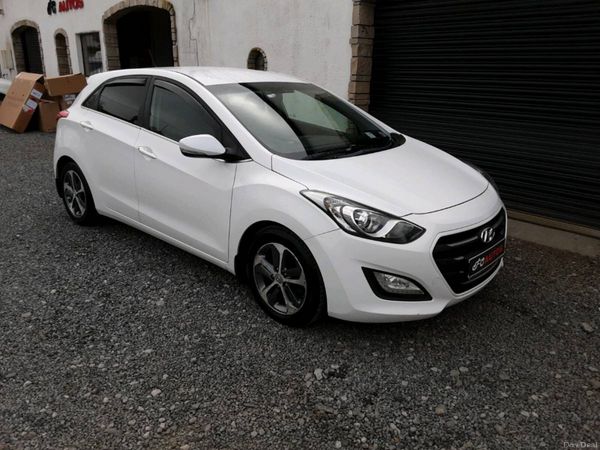 Hyundai i30 Hatchback, Diesel, 2016, White