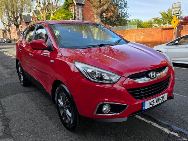 Hyundai ix35 SUV, Diesel, 2014, Red