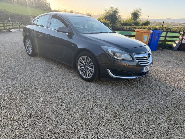 Vauxhall Insignia Hatchback, Diesel, 2015, Grey