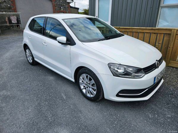 Volkswagen Polo Hatchback, Petrol, 2015, White