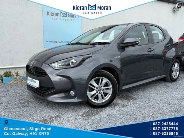 Toyota Yaris Hatchback, Petrol Hybrid, 2021, Grey