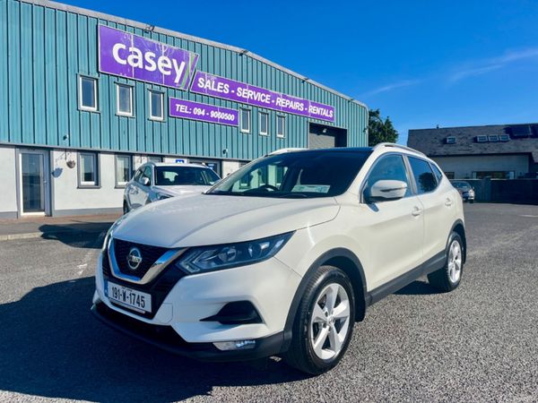 Nissan Qashqai MPV, Petrol, 2019, White