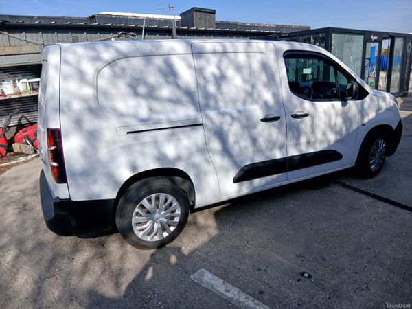 Peugeot Partner MPV, Diesel, 2019, White
