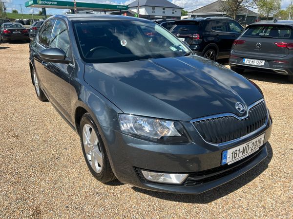 Skoda Octavia Hatchback, Diesel, 2016, Grey