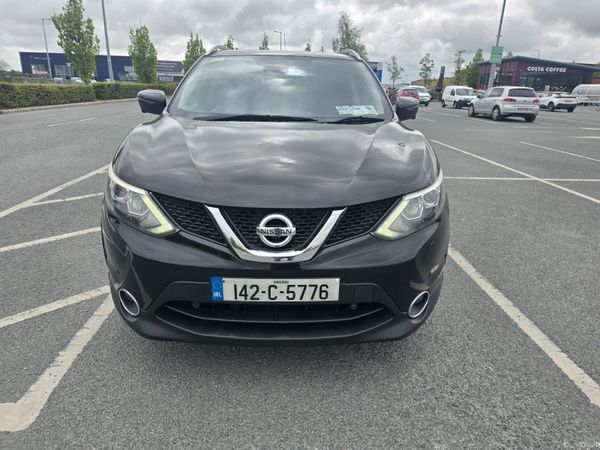 Nissan Qashqai Hatchback, Diesel, 2014, Black