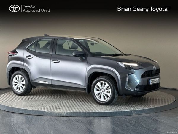 Toyota Yaris Cross SUV, Petrol Hybrid, 2024, Grey