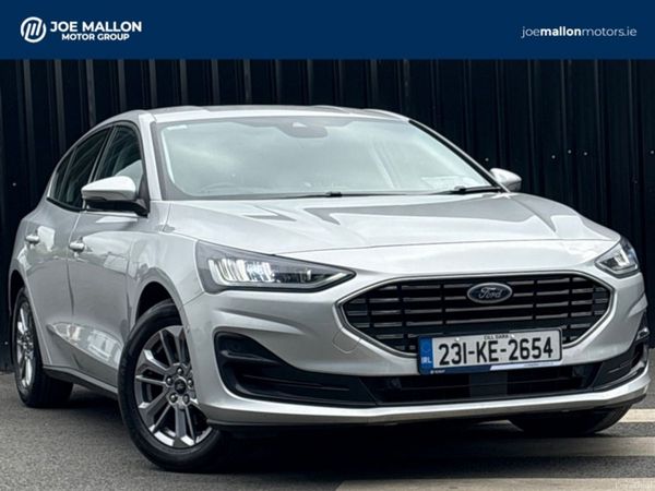 Ford Focus Hatchback, Petrol, 2023, Grey
