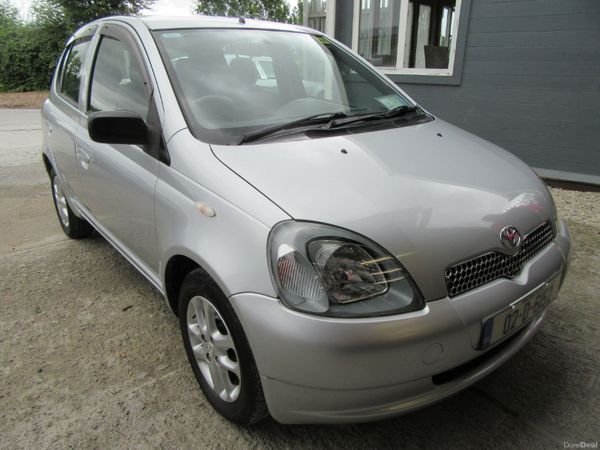 Toyota Yaris Hatchback, Petrol, 2002, Silver