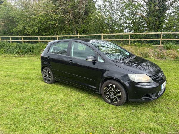 Volkswagen Golf Hatchback, Petrol, 2008, Black