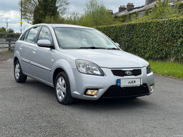 Kia Rio Hatchback, Diesel, 2011, Silver