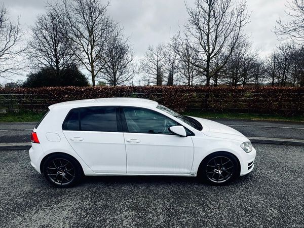 Volkswagen Golf Hatchback, Petrol, 2015, White