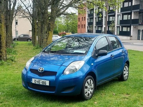 Toyota Yaris Hatchback, Petrol, 2010, Blue