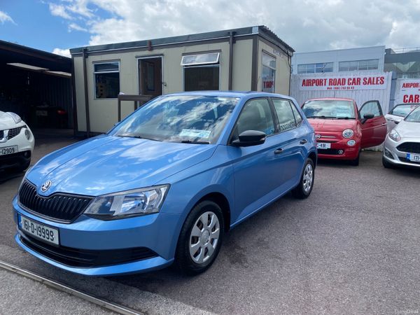 Skoda Fabia Hatchback, Petrol, 2016, Blue