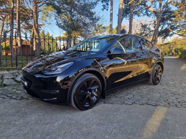 Tesla Model Y MPV, Electric, 2024, Black