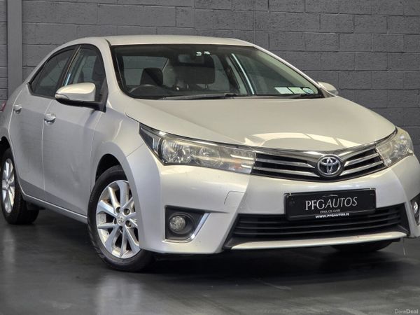 Toyota Corolla Saloon, Diesel, 2016, Silver