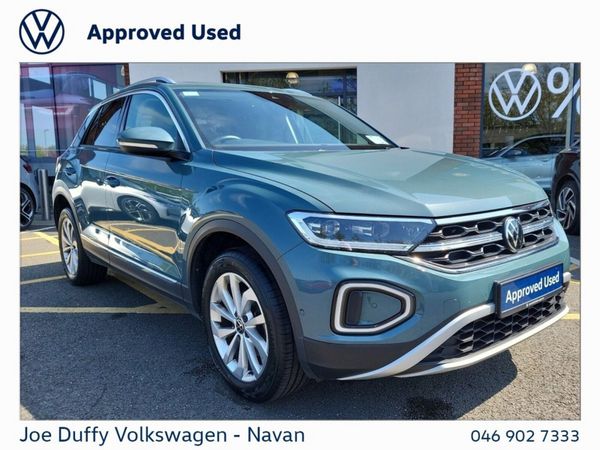 Volkswagen T-Roc SUV, Petrol, 2023, Blue