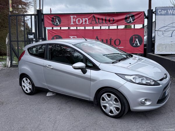 Ford Fiesta Hatchback, Diesel, 2011, Silver