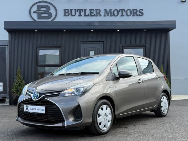 Toyota Yaris Hatchback, Petrol Hybrid, 2017, Grey