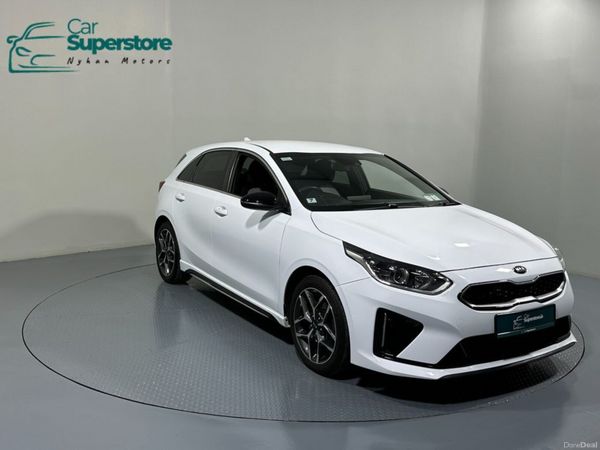 Kia Ceed Hatchback, Petrol, 2021, White