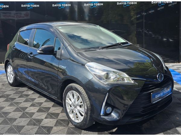 Toyota Vitz Hatchback, Petrol Hybrid, 2017, Black