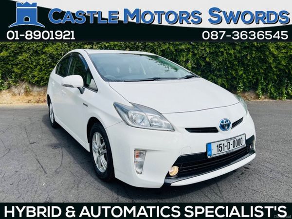Toyota Prius Hatchback, Petrol Hybrid, 2015, White