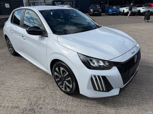 Peugeot 208 Hatchback, Petrol, 2026, White