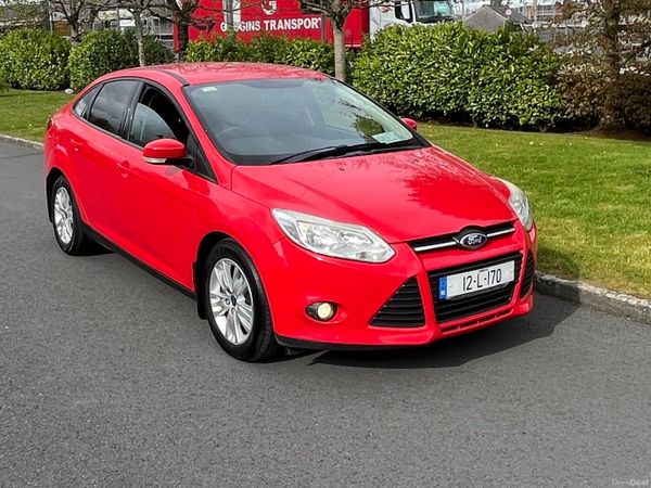 Ford Focus Saloon, Diesel, 2012, Red