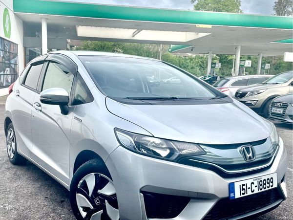 Honda Fit Hatchback, Petrol Hybrid, 2015, Silver