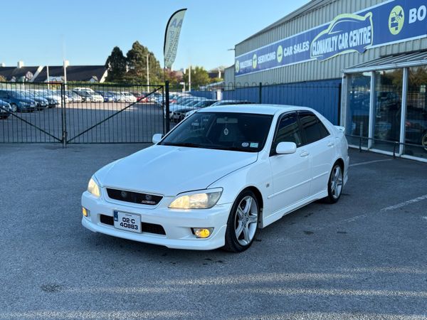 Toyota Altezza Saloon, Petrol, 2002, White