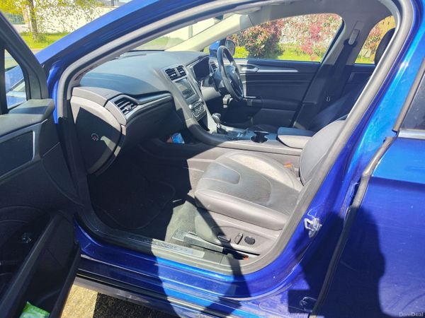 Ford Mondeo Hatchback, Diesel, 2018, Blue