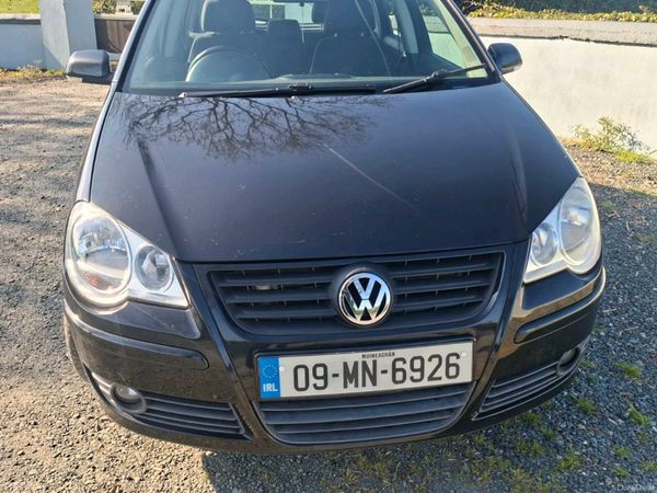 Volkswagen Polo Hatchback, Petrol, 2009, Black