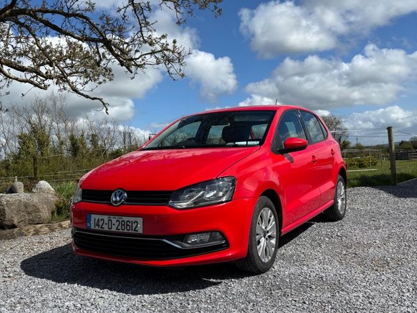 Volkswagen Polo Hatchback, Petrol, 2014, Red