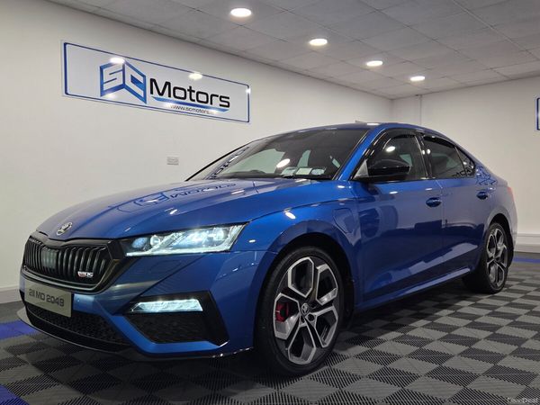 Skoda Octavia Hatchback, Petrol Plug-in Hybrid, 2021, Blue