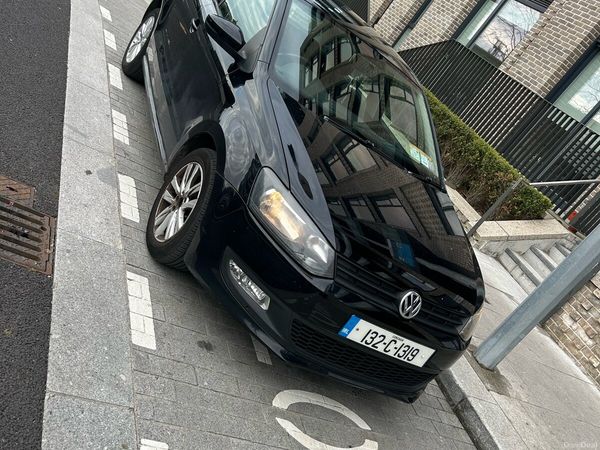 Volkswagen Polo Hatchback, Petrol, 2013, Black